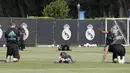 Pemain Real Madrid menjalani latihan di Los Angeles, AS, Rabu (12/7/2017). Real Madrid akan menghadapi Manchester United dan Manchester City pada laga turnamen International Championship Cup. (EPA/Mike Nelson)