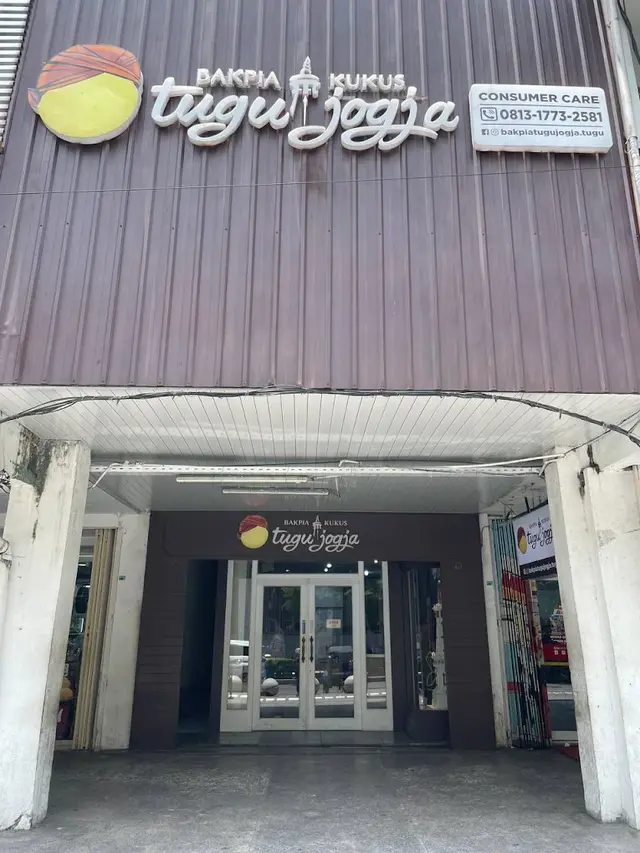 5. Bakpia Kukus Tugu Jogja - Malioboro