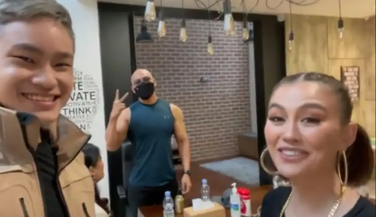 Agnez Mo dan Azka Corbuzier (Instagram/azkacorbuzier)