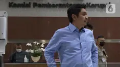 Bendahara Umum (Bendum) PBNU, Mardani H Maming usai menjalani pemeriksaan di Gedung KPK, Jakarta, Kamis (2/6/2022). Kepada wartawan, Mardani H Maming mengaku diperiksa KPK terkait masalah dengan pemilik PT Jhonlin Group, Samsudin Andi Arsyad alias Haji Isam. (Liputan6.com/Helmi Fithriansyah)