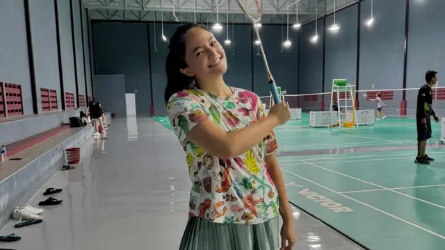 7 Potret Marshanda yang Kini Hobi Main Badminton, Disebut Makin Fresh