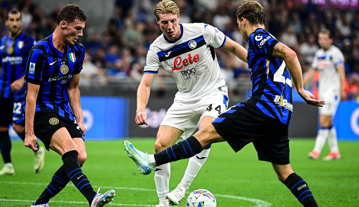 Unggul dua gol hingga akhir babak pertama, tim racikan pelatih Simone Inzaghi tidak mengendurkan serangan di babak kedua. (Piero CRUCIATTI/AFP)