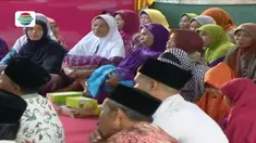 Raut bahagia terpancar dari warga Gunungkidul, Yogyakarta, saat mengikuti buka puasa bersama yang digelar oleh Emtek Group.
