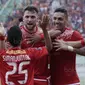 Striker Persija, Marko Simic, melakukan selebrasi usai mencetak gol ke gawang Mitra Kukar pada laga perempat final Piala Presiden di Stadion Manahan, Solo, Minggu, (4/2/2018). Persija menang 3-1 atas Mitra Kukar. (Bola.com/M Iqbal Ichsan)