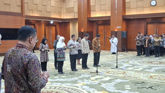 Menteri Keuangan Purbaya Yudhi Sadewa melantik 8 pejabat baru di Lingkungan Kementerian Keuangan. (Liputan6.com/Arief)