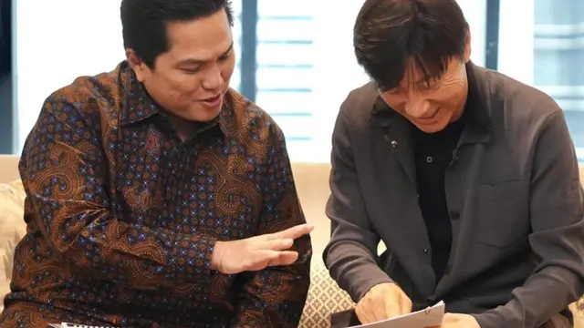 Balas Terima Kasih untuk Shin Tae-Yong, Erick Thohir Sambut Hangat Patrick Kluivert (credit: instagram.com/shintaeyong7777).