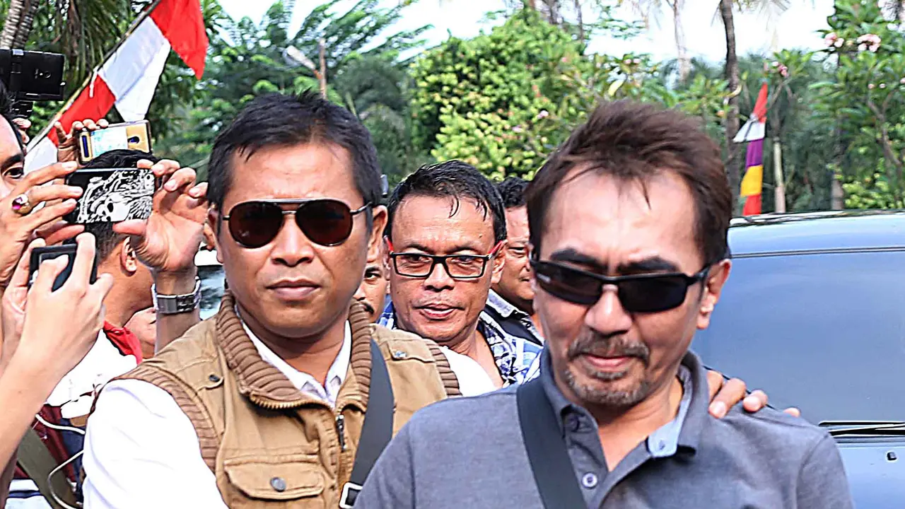 [Bintang] Gatot Brajamusti