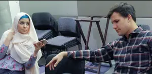 Baru tiga bulan menikah, rumah tangga Risty Tagor dan Stuart Collin diterpa kabar cerai. Sampai saat ini belum ada jawaban dari mereka, hanya orang-orang terdekat yang memberi komentar mengambang. Jika kabar tersebut benar, bagaimana kacamata hukum p...