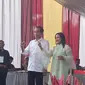 Presiden Joko Widodo atau Jokowi dan Ibu Negara Iriana menggunakan hak suaranya pada pemilihan umum atau Pemilu 2024. (Liputan6.com/Lizsa Egeham)