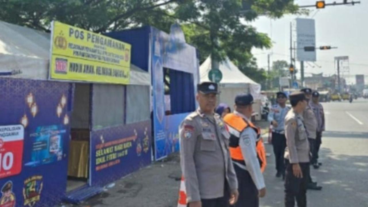 Polres Karawang Siagakan Puluhan Personel di Perbatasan Bekasi untuk Pengamanan Mudik Lebaran Karawang 2026