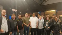 Wali Kota Medan, Bobby Nasution, foto bersama Ketum Paulus Sinambela dan pengurus AMS XII usai nobar Film Harta Tahta Boru Ni Raja