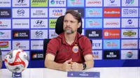 BRI Super League: Pelatih Persija Bersiap Hadapi Laga Sulit di Kandang Malut United