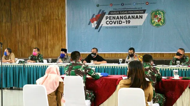 Rapat penanganan COVID-19