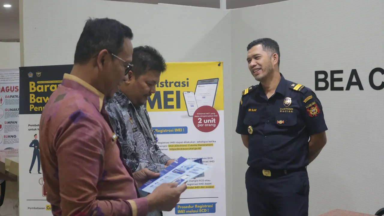 Kepala Kantor Bea Cukai Belawan Ahmad Luthfi. (Istimewa)