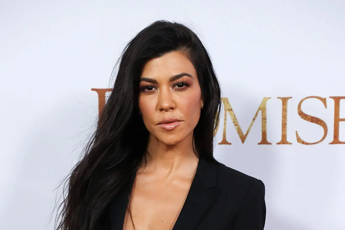 [Bintang] Kourtney Kardashian