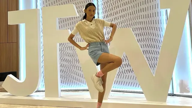 Nafa Salvana model yang ditemukan di warung pecel lele kini masih aktif di catwalk