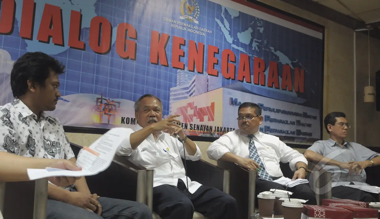 Suasana dialog kenegaraan "MK Batalkan UU  Sumber Daya Air (SDA), Dampaknya terhadap Daerah" di Coffe Corner DPD, Komplek Parlemen Senayan, Jakarta Selatan, Rabu (11/3/2015).(Liputan6.com/Andrian M Tunay)