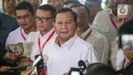 Ketua Umum Partai Gerindra Prabowo Subianto hadir dalam Rapat Pimpinan Nasional (Rapimnas) di Jakarta International EXPO (JI EXPO), Kemayoran, Jakarta, Senin (23/10/2023). Rapimnas yang berjalan tertutup tersebut membahas mengenai Wali Kota Solo Gibran Rakabuming Raka sebagai calon wakil presiden untuk mendampingi Prabowo Subianto dalam Pilpres 2024. (Liputan6.com/Faizal Fanani)
