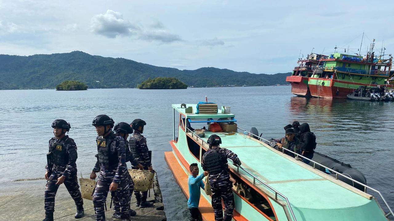 FOTO: TNI Angkatan Laut Gagalkan Penyelundupan Ilegal di Sulawesi Utara