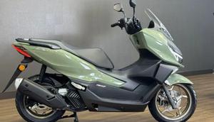 Tampak samping Honda NS150GX 2025, yang meluncur di Tiongkok. (Liputan6.com/ Rendy Yansah)