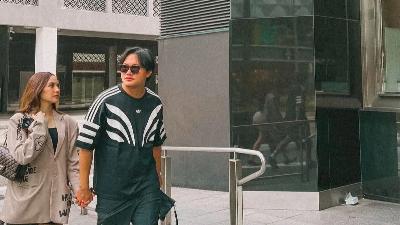 Rizky Febian dan Mahalini Nikmati Liburan Seru di Singapura Bersama Adik-Adiknya (Instagram/@rizkyfbian)