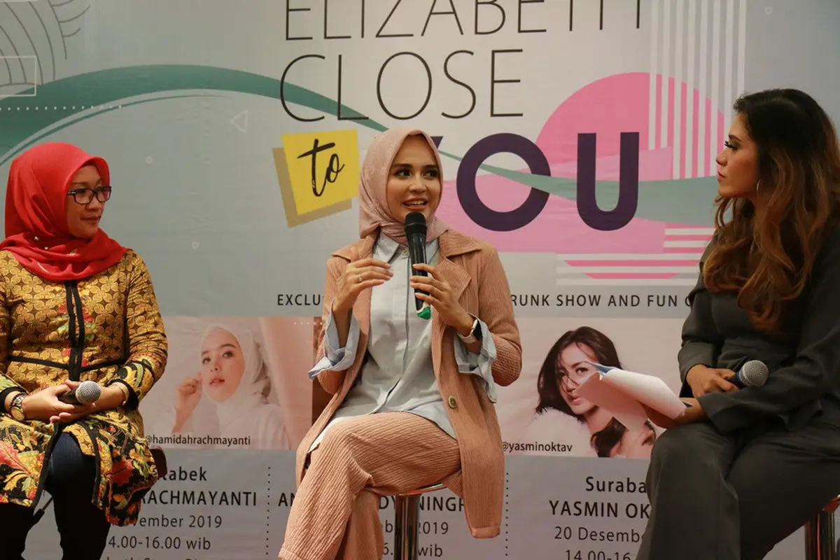 Bagikan Ilmu Seputar Dunia Fashion, Elizabeth Lanjutkan Roadshow di Yogyakarta