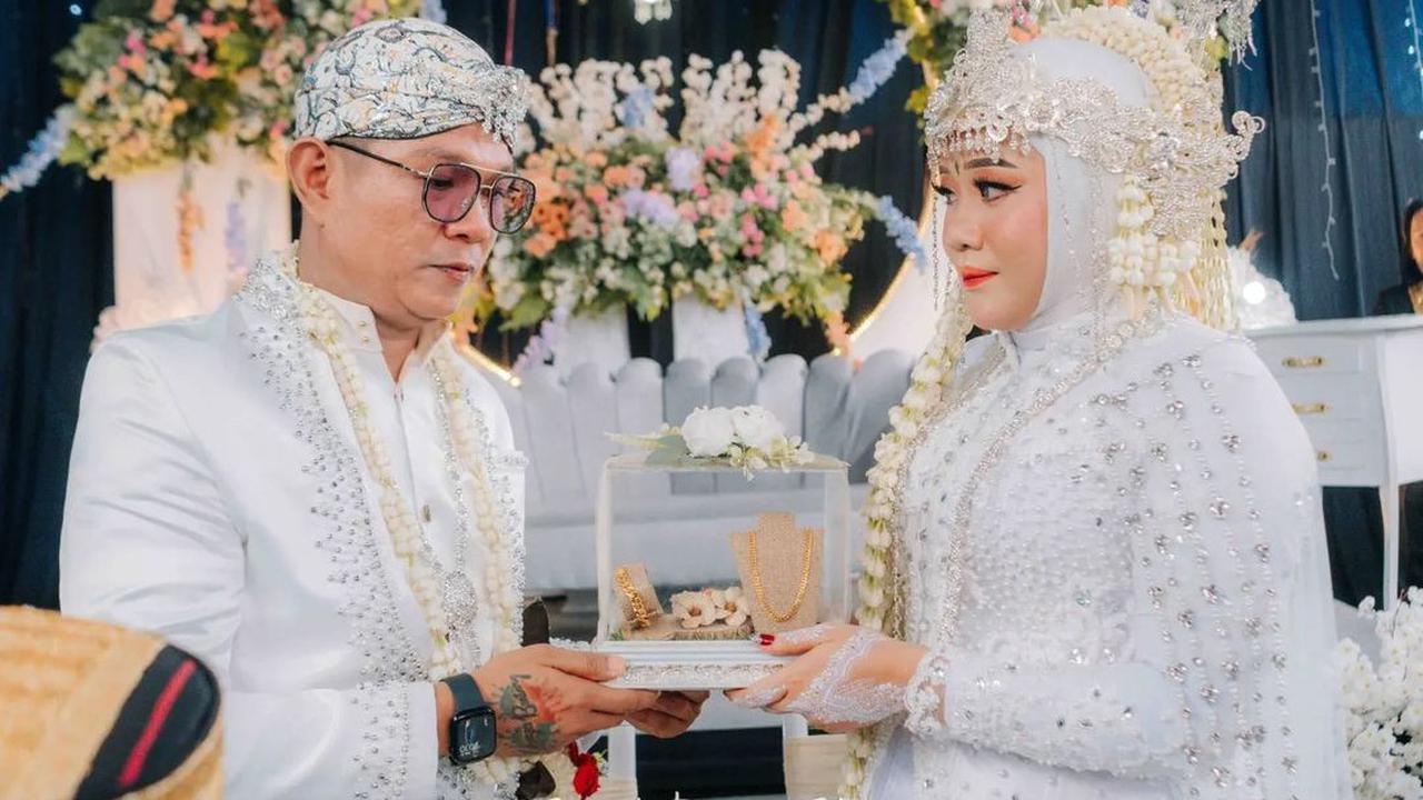 Doddy pun menyebut jika pernikahan Andika ini berbeda. Sahabatnya tersebut memberi tahu secara luas terkait pernikahannya.&nbsp;<br>