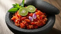 Cara Membuat Sambal Tomat Segar Tanpa Minyak, Simpel Tapi Pedasnya Bikin Ketagihan