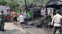 Kebakaran melalap satu bengkel beserta isinya gara-gara BBM tumpah, di Kebumen. (Foto: Liputan6.com/Polres Kebumen)