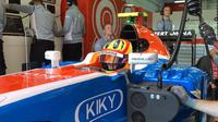 Pebalap Manor Racing asal Indonesia, Rio Haryanto, berada di posisi ke-22 latihan bebas ketiga F1 GP Spanyol di Sirkuit Catalunya, Spanyol, Sabtu (14/5/2016). (Bola.com/Twitter/Manorracing)