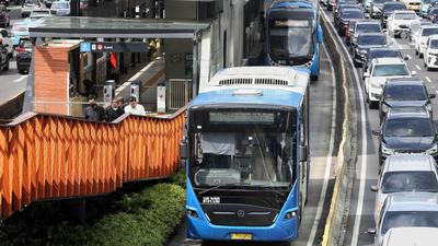 Transjakarta Tambah Jam Rute 1W untuk Konser Ancol