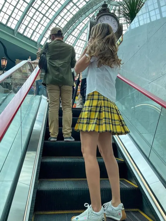 Menolak Tua, Ini Tampilan Manis Luna Maya Kenakan Seragam Sekolah Korea