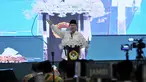 Calon presiden nomor urut 02 Prabowo Subianto saat berpidato dalam Rakernas LDII di Pondok Gede, Jakarta, Kamis (11/10). Kehadiran Prabowo untuk memberi pembekalan dalam pertemuan anggota LDII se-Indonesia. (Merdeka.com/Iqbal Nugroho)