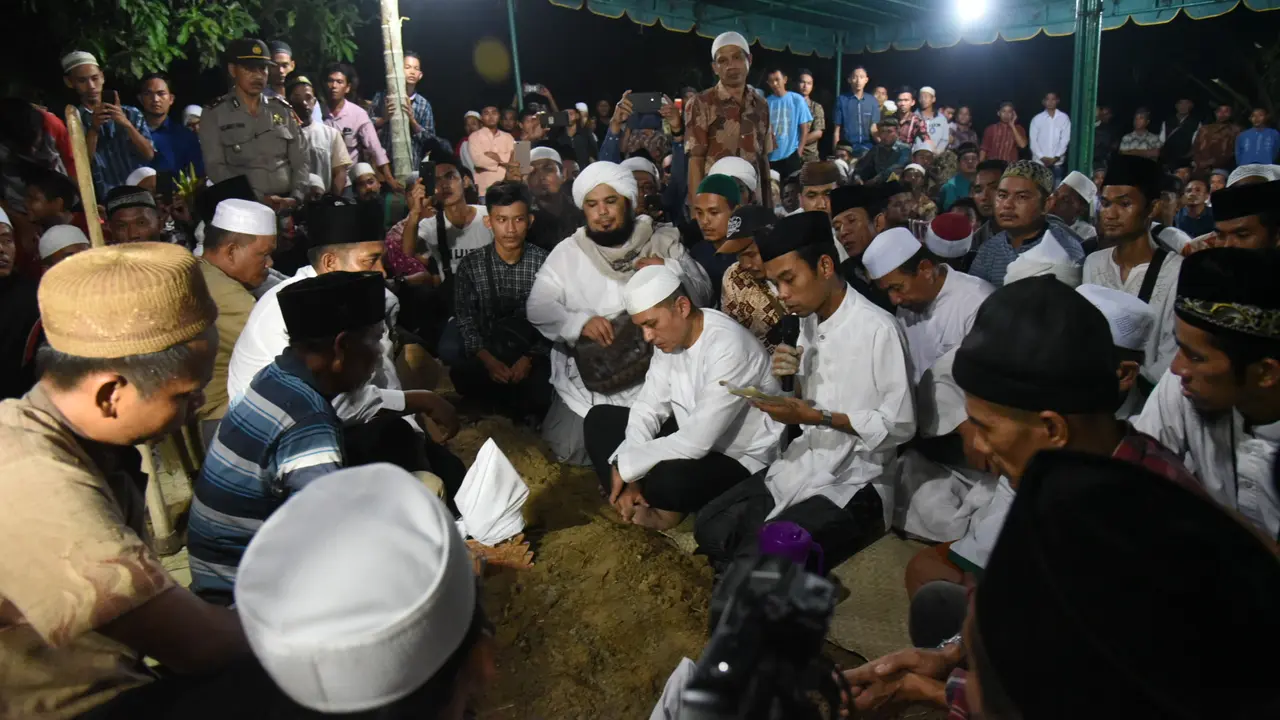 Ibunda UAS Meninggal Dunia