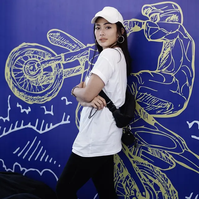 Potret Nabila Putri yang Tetap Cantik Bak ABG