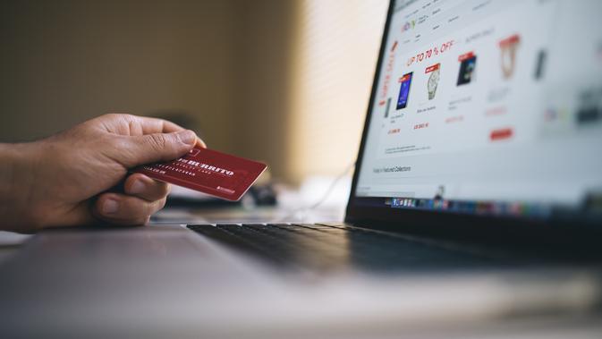 Buat yang suka belanja di online shop, hati-hati dengan modus penipuan baru yang meminta cashback. (Ilustrasi: Pexels.com)