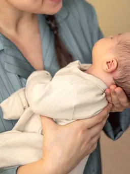 Sakit pergelangan tangan Ibu (Foto: Freepik.com)