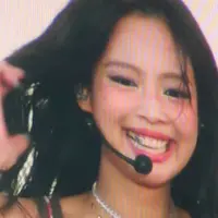 Jennie BLACKPINK Tampil Memukau di Governors Ball 2026. Dok. Mark Cruz