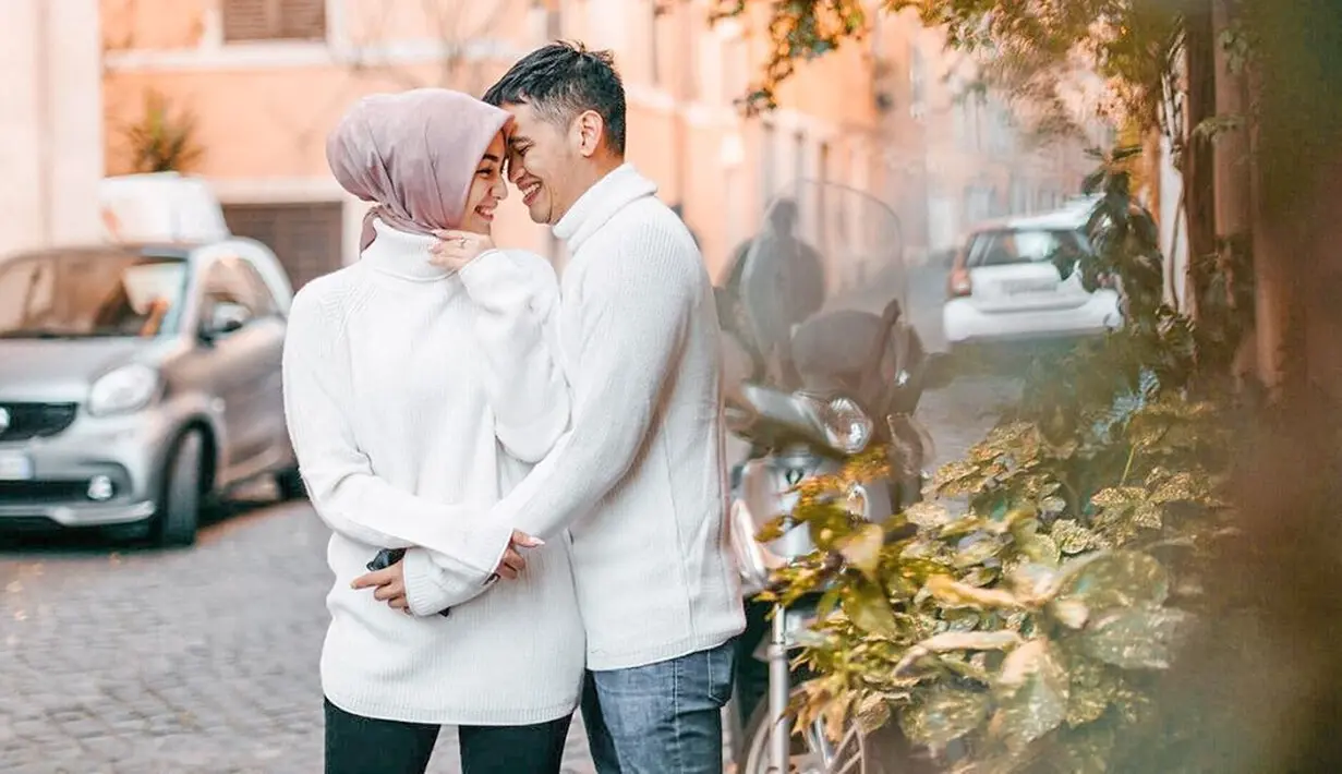 Seperti ibu hamil lainnya, Citra Kirana pun merasakan adanya perbedaan. Kalau sebelumnya ia tida mengonsumsi nasi, kini Ciki memakannya lantaran menurutnya demi kesehatan buah hatinya di dalam kandungan. (Instagram/citraciki)