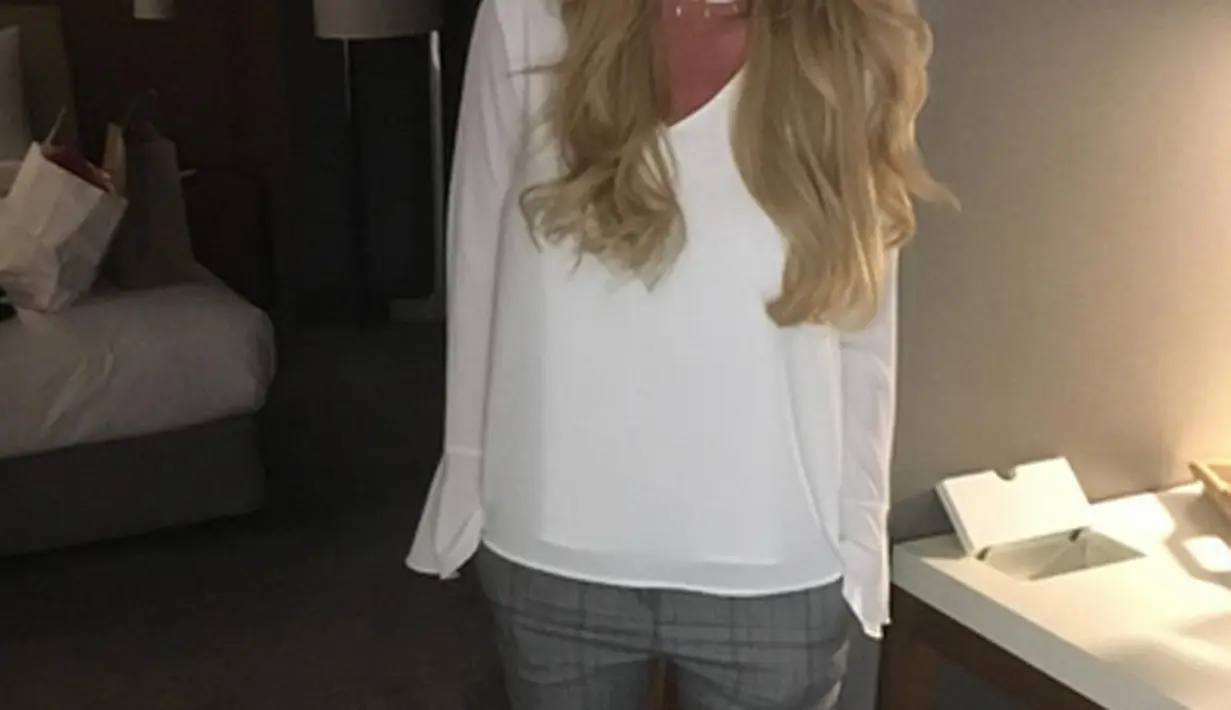 Bukan hal mudah untuk menari dan bernyanyi di waktu yang bersamaan. Untuk itu Britney Spears mengaku naik darah ketika mendapat tuduhan melakukan lip sync. Ia merasa tak ada satupun yang menghargainya. (Instagram/britneyspears)