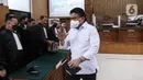 Ferdy Sambo melambaikan tangan usai menjalani sidang lanjutan  pembacaan tuntutan oleh Jaksa Penuntut Umum kasus pembunuhan berencana terhadap Brigadir Nopriansyah Yosua Hutabarat di Pengadilan Negeri Jakarta Selatan, Jakarta, Selasa (17/1/2023). Jaksa menilai tidak ada alasan pemaaf maupun pembenar atas perbuatan yang dilakukan Sambo. Jaksa menyatakan Sambo harus mempertanggungjawabkan perbuatannya. (Liputan6.com/JohanTallo)