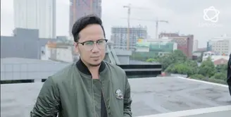 Sejak kapan Adera senang bermusik dan bernyanyi?