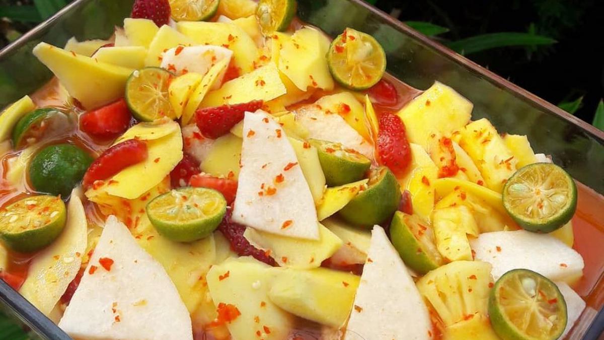 10 Rekomendasi Tempat Makan Asinan di Bogor yang Bikin Ketagihan