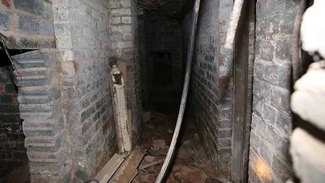 Pria Ini Temukan Pintu Rahasia di Apartemennya, Ternyata Ada Ruangan Misterius
