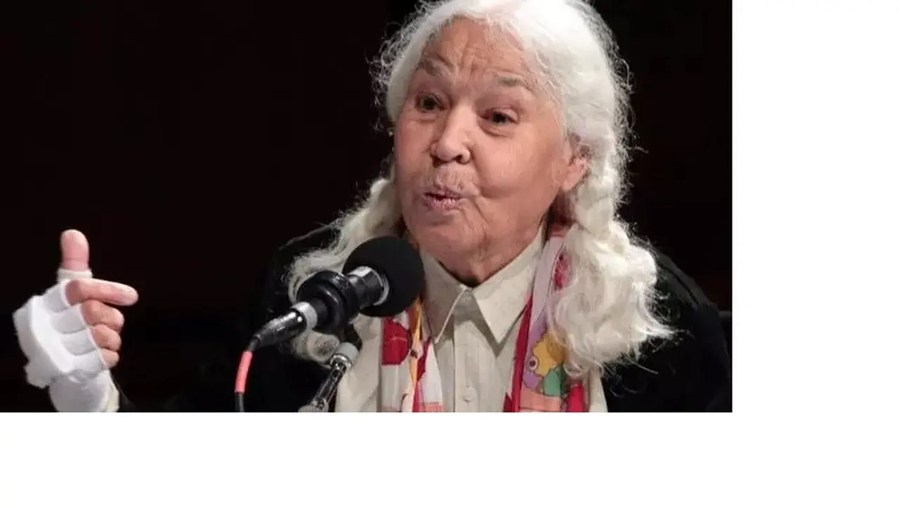 Penulis feminis asal Mesir, Nawal el-Saadawi. (Photo credit: Marina Helli/AFP)