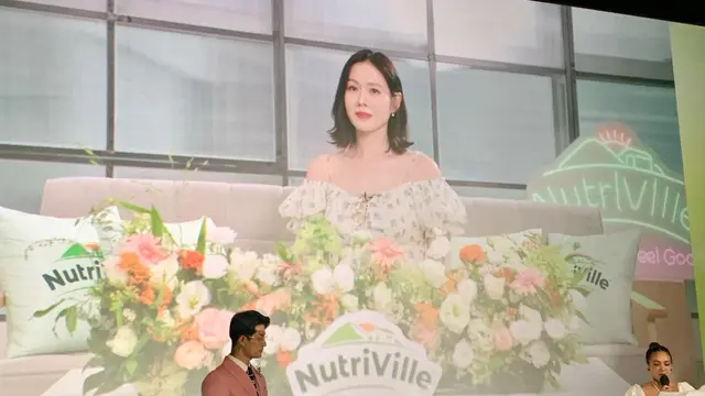 Sapa Penggemar Indonesia, Bumil Son Ye Jin Tampil Fresh dengan Gaya Rambut Baru