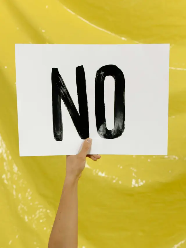 1. Belajar Mengatakan 'Tidak' dengan Tegas