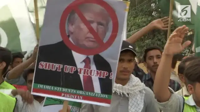 Sejumlah Mahasiswa menolak tuduhan Trump yang menyatakan Pakistan mendukung ISIS dalam aksi teror.