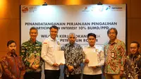 PT Pertamina Hulu Rokan (PHR) dan PT Pertamina Hulu Energi (PHE) Kampar menyerahkan 10% Participating Interest (PI) dari Wilayah Kerja (WK) Rokan dan WK Kampar untuk Provinsi Riau. Foto: Pertamina