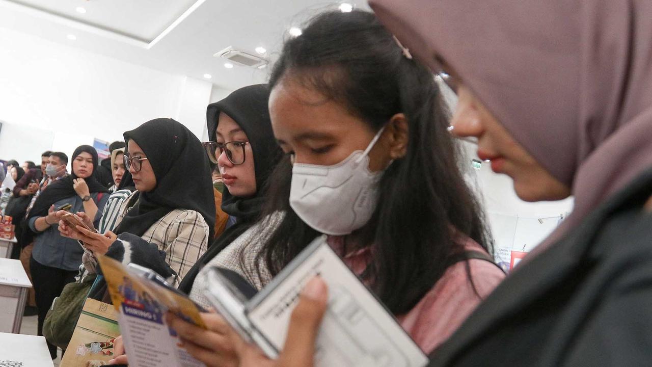 FOTO: Job Fair Jakarta Dipadati Pencari kerja
